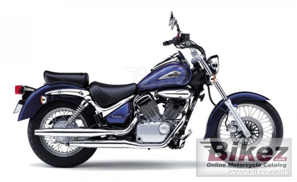 2001 Suzuki VL 125 LC Intruder photo